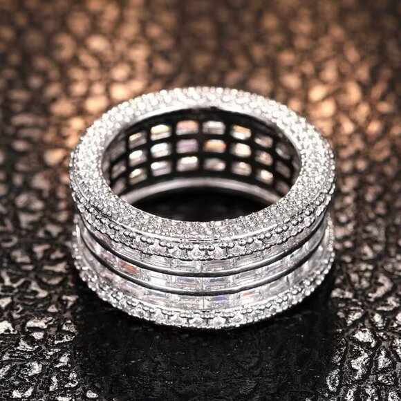 NEW 18k White Gold Diamond Eternity Ring Band - Picture 4 of 9